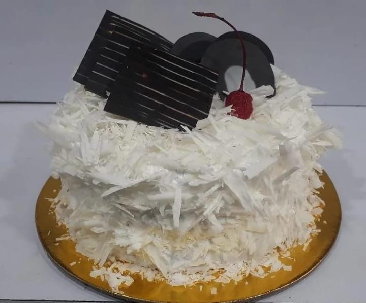 White Forest Cake - Friends Bakery | RJ27-thanhphatduhoc.com.vn